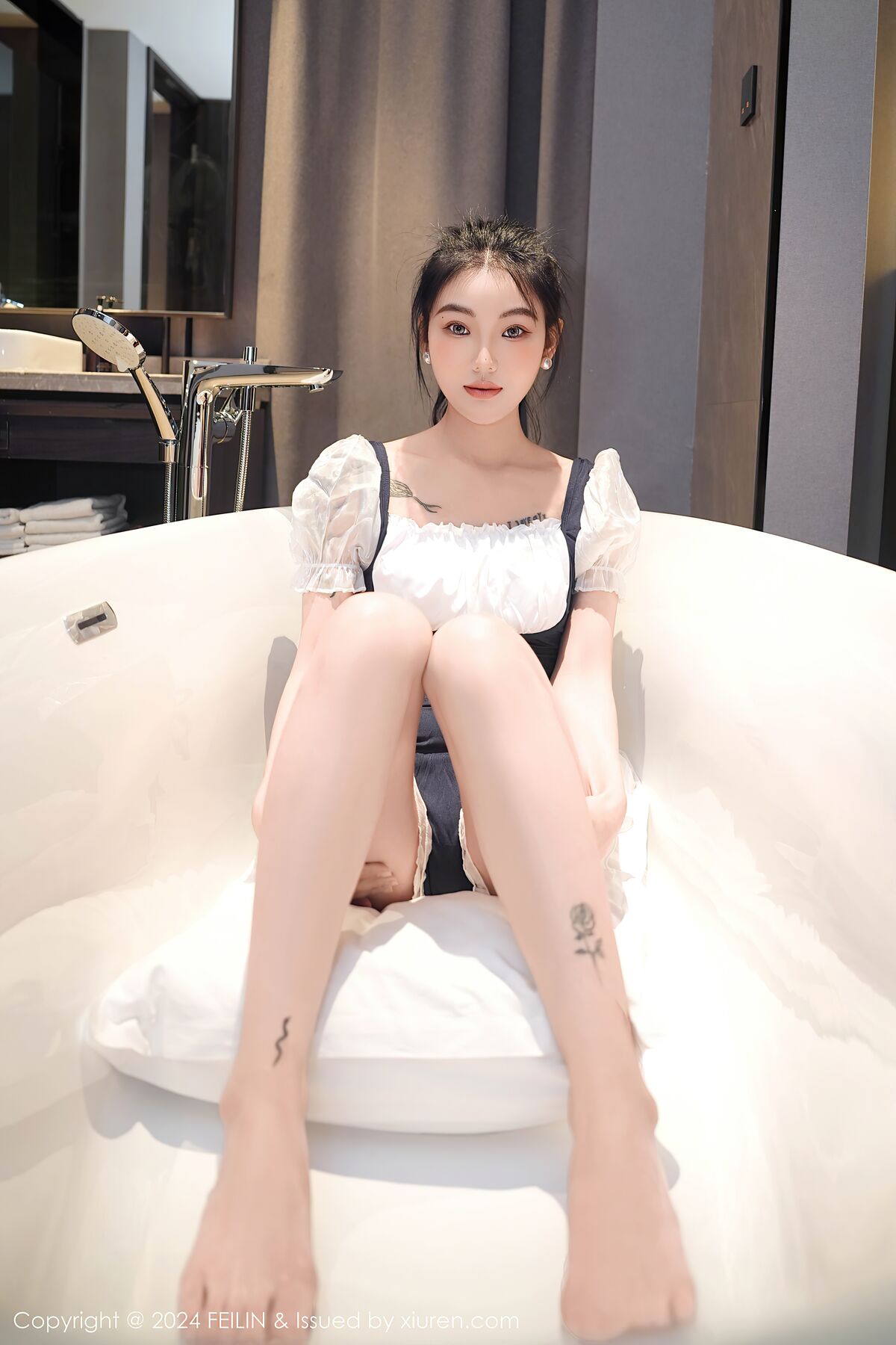  国产亚洲精品久久久久久入口,午夜精品久久久久久久久久久久,亚洲精品视频在线观看网址,三年在线观看中文免费观看